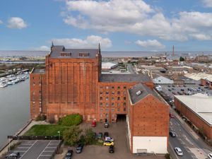 Photo 8- click for photo gallery